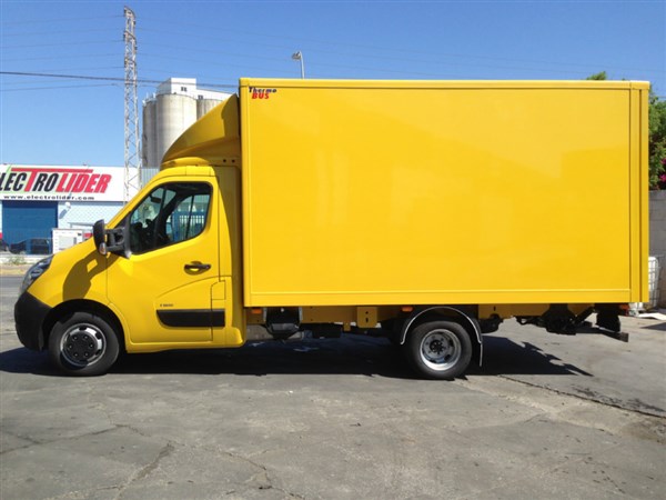 CAMION MOVANO CAJA PAQUETERA (1)