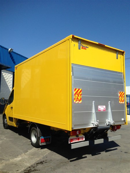 CAMION MOVANO CAJA PAQUETERA (5)