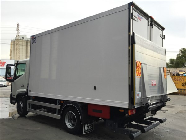 CAMION NT500 CAJON FRIGORIFICO (4)