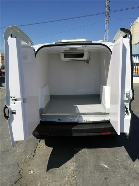 FURGONETA OPEL COMBO ISOTERMO (6)