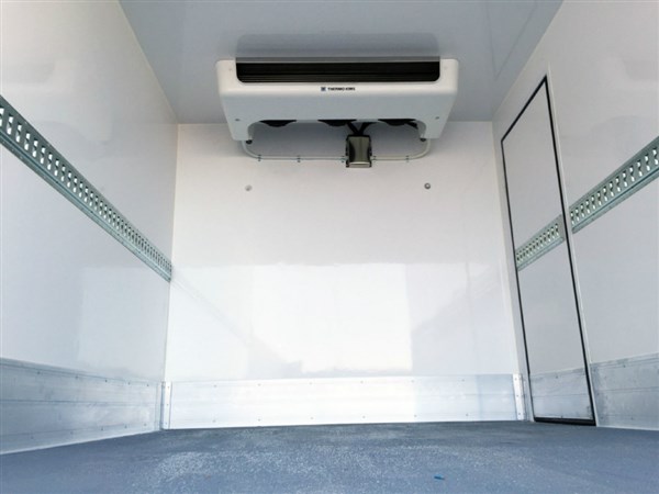 IVECO DAILY CAJON FRIGORIFICO (7)