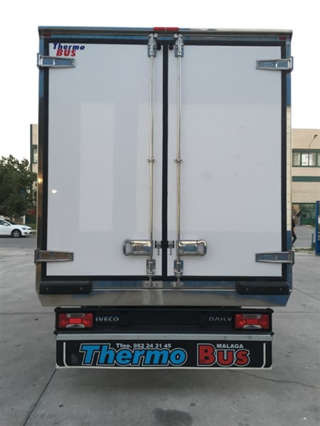 IVECO DAILY CAJON ISOTERMO (11)