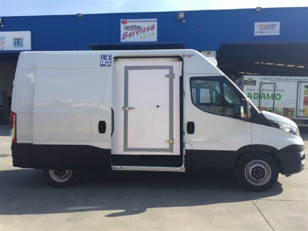 IVECO DAILY 10 M³ FRIGORIFICO CONGELACION (3)