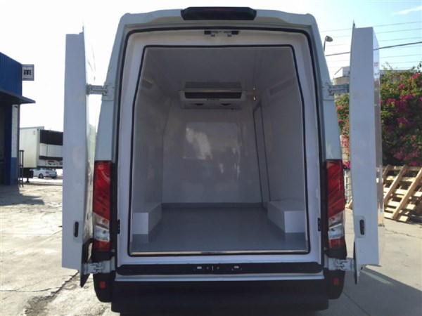 IVECO DAILY 10 M³ FRIGORIFICO CONGELACION (5)