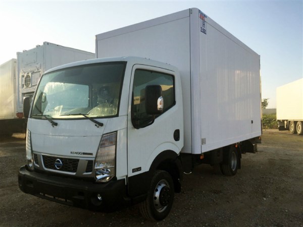 NISSAN NT400 CAJON ISOTERMO (1)