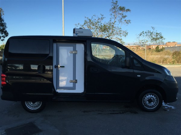 NV200 FRIGORIFICO CONGELACION (2)