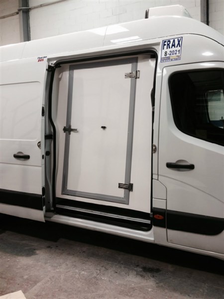 RENAULT MASTER FRIGORIFICO (7)