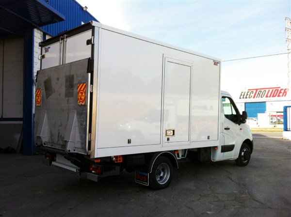 RENAULT MASTER PAQUETERA (3)